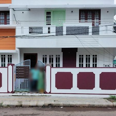 Joseys Homestay Kochi エクステリア 写真